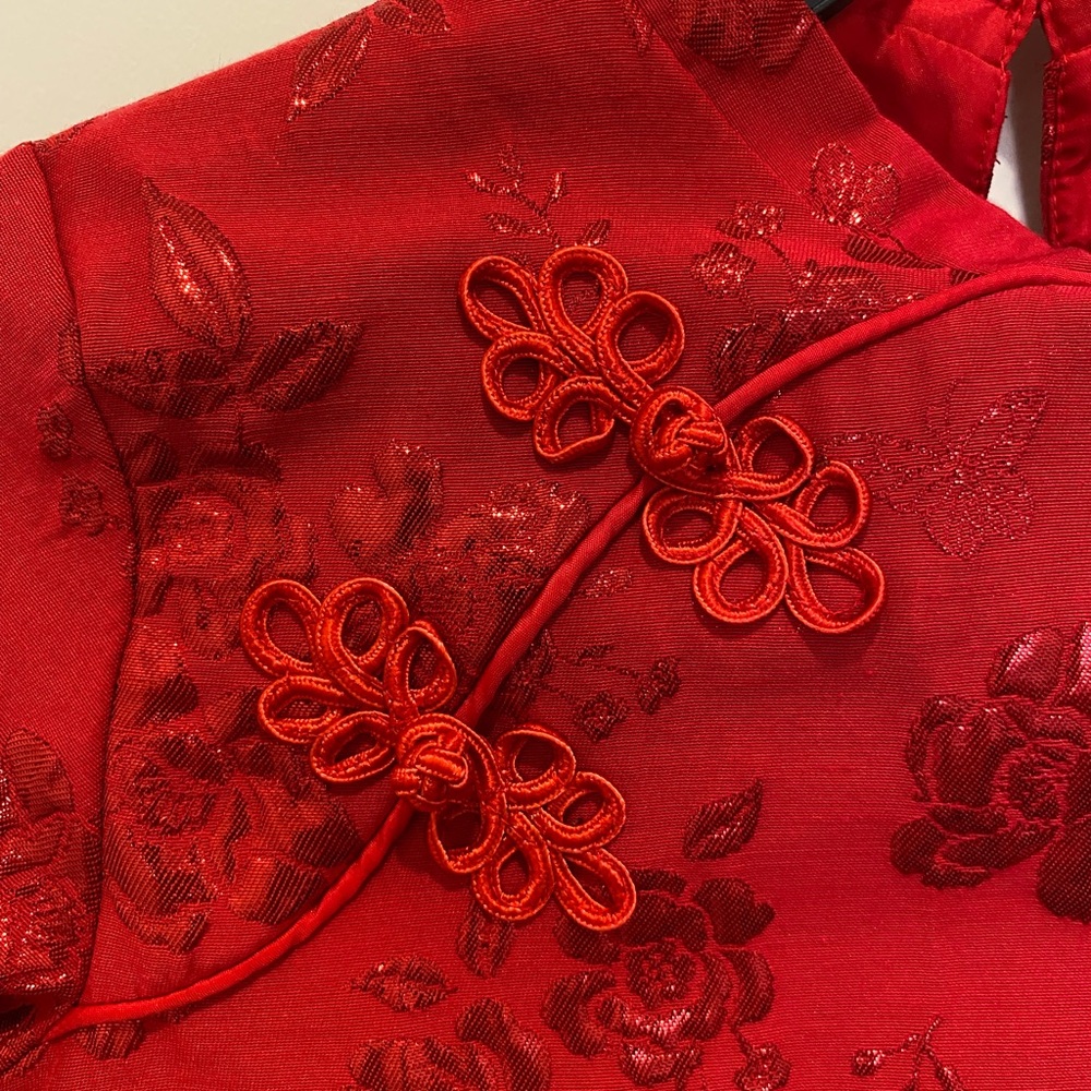 Red brocade-like dress with Chinese design from H&M